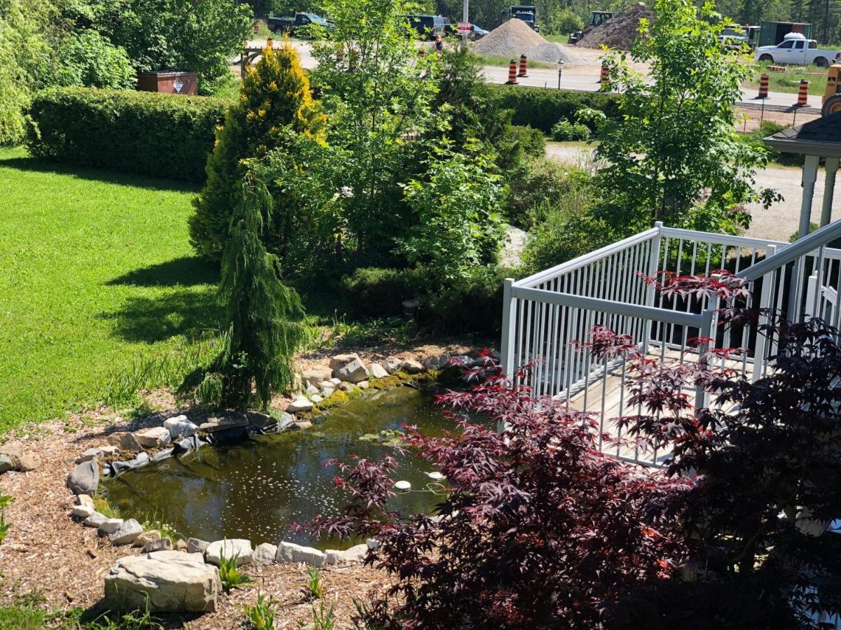 Adventure The Bruce Inn - Recently Renovated With Outdoor Hot Tub Tobermory Exterior photo
